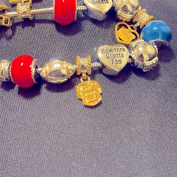 NYG New York Giants Football Fan 24k Gold and Sterling Silver charm bracelet - Picture 5 of 8